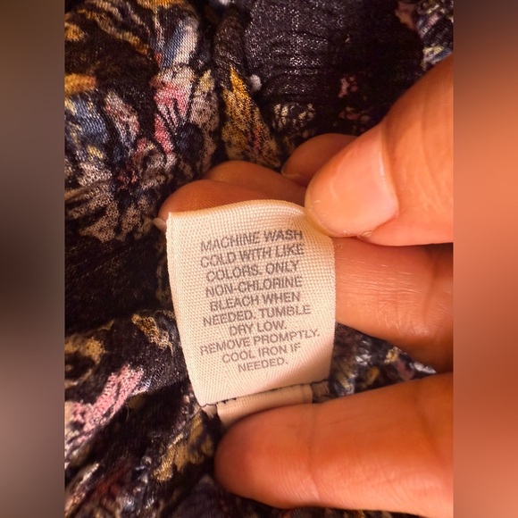 Floral Wide-Leg Pants with Yellow Trim MUDD STRAPPLES BLACK FLORAL JUMPSUIT - Picture 7 of 16